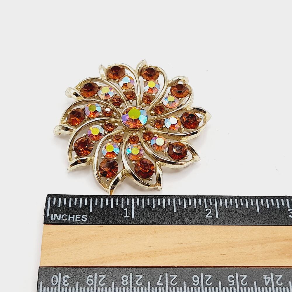 Vintage Topaz AB Rhinestone Flower Brooch Gold Plated 2 Inch Unsigned - Picture 6 of 8